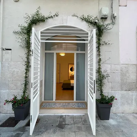 De Roggiero 3*